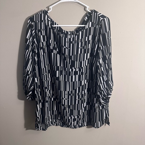 Top - Picture 4 of 4